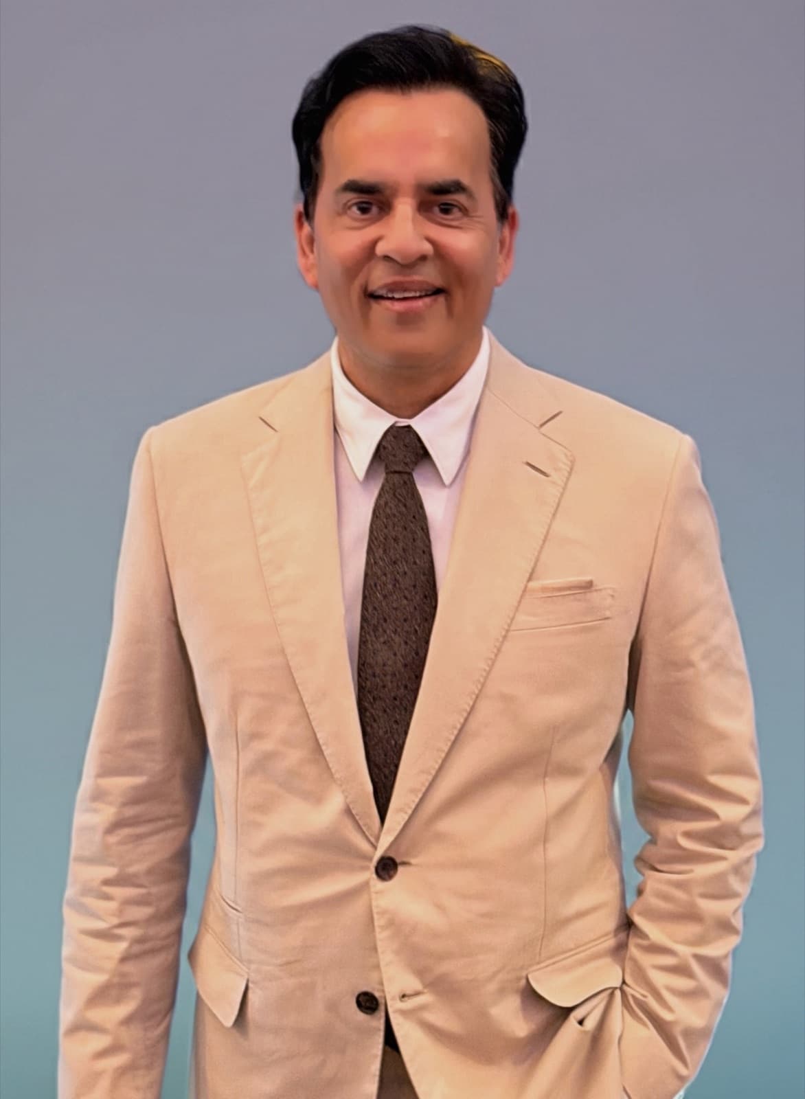 Dr. Dheeraj Kamra, MD, FACP